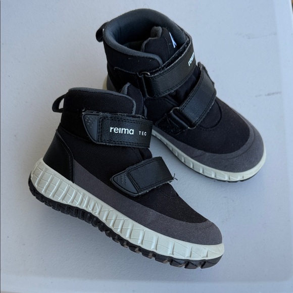 Black and Gray Kids Boots. - Picture 1 of 8